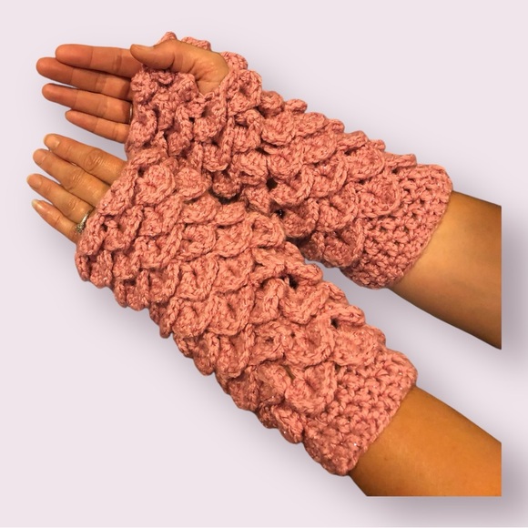 Crochet Dragon Scale Fingerless Mittens - Red Heart Metallics Rose - Picture 2 of 14